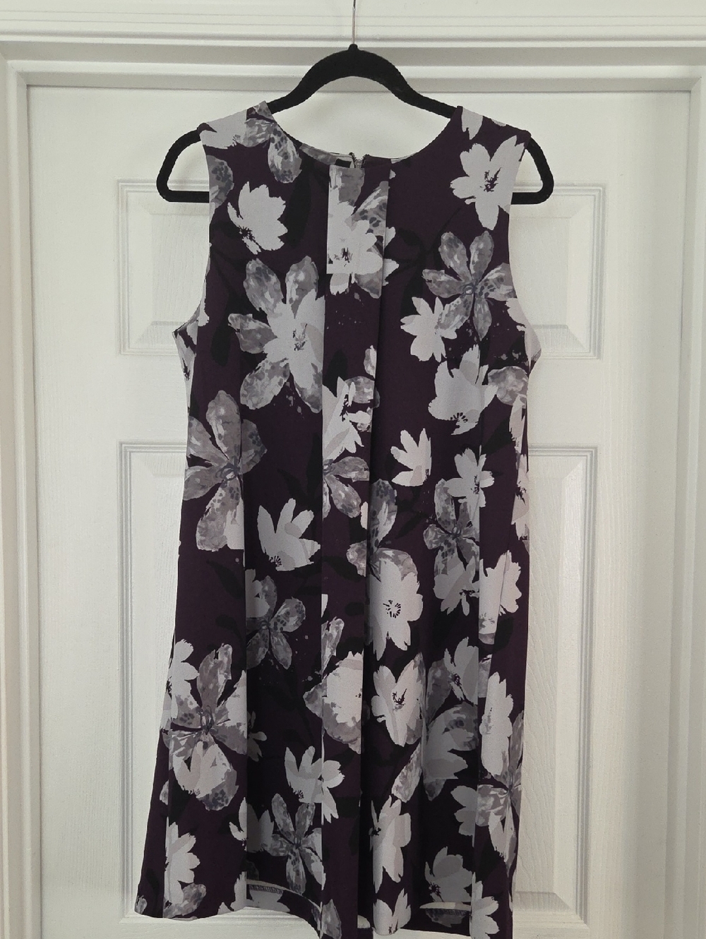 Alfani Dark Plum Sleeveless Midi Dress With White And Gray Floral Design
